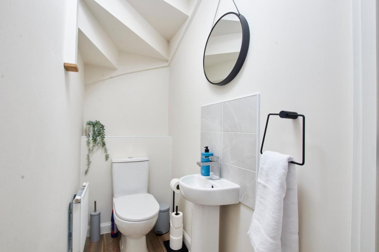 Сasa de vacaciones Superb 3br House In Sleeps 9 W/parking